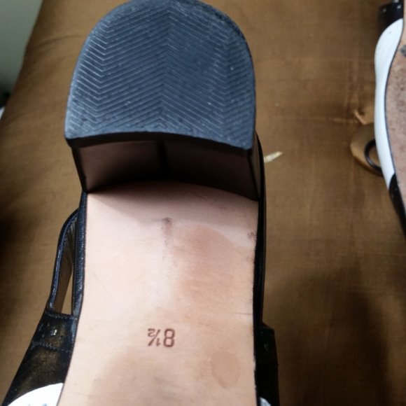 Joan & David   Spectator Wingtip Slingback - Picture 7 of 8